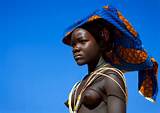 Tribu africaine Mucubal Ang