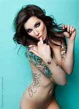 Tatouage trÃ¨s Sexy sur une dÃ©esse chaude