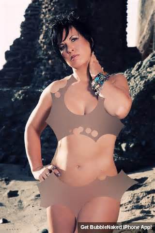 Vickie Guerrero Ã  bulle nue