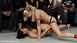 Lesbian Wrestling porno lesbienne Fight Club