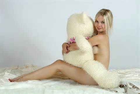 Ru XXX murs Stasya Teen Cute Baby Doll nue nounours Stasiya