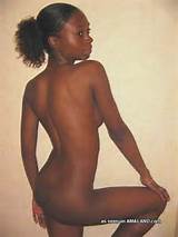 Skinny Amateur Ebony posant nue noir porno Amateur Black