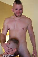 James Roscoe et Butch Bloom Breed Me Raw Bareback Gay Porn Star cul