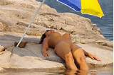 Adolescentes maillots de bain nus ados Vajina fille sur les plage ados jumeaux
