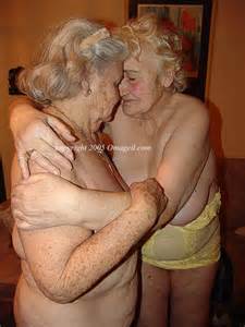 Regarder ici trÃ¨s vieille ridÃ©e Granny lesbiennes