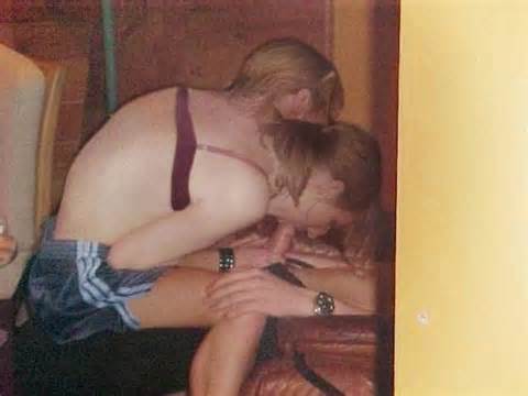 Jeffreydahmer Lol la Hensel jointes jumeaux donnant les gars Blowjobs