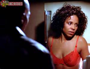 Sanaa Lathan Nude Scenes en disparaissant actes NudeDB