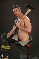 Pompiers pompiers nus nu nue pompiers