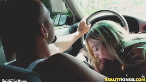 Fellation en voiture ensemble Gifs Hot Teen Porn Gifs