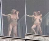 Elizabeth Masucci Nude Sex Scene au milieu de New York